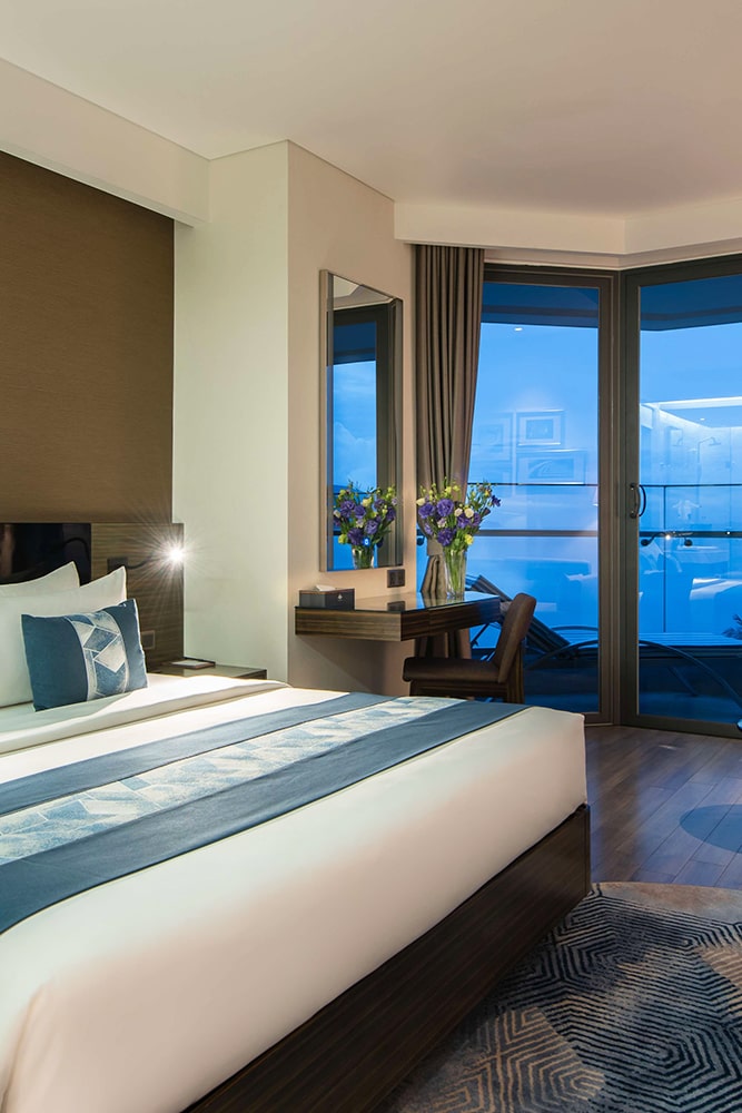 Adjoining Oceanview Balcony